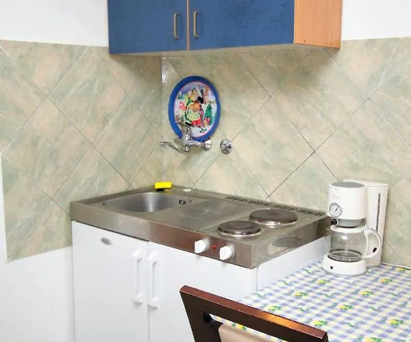 By The Sea Krk - 5400 Krk Town