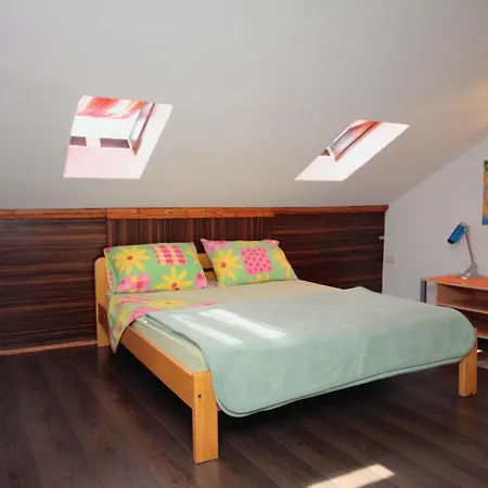 By The Sea Krk - 5400 Apartman Krk Town